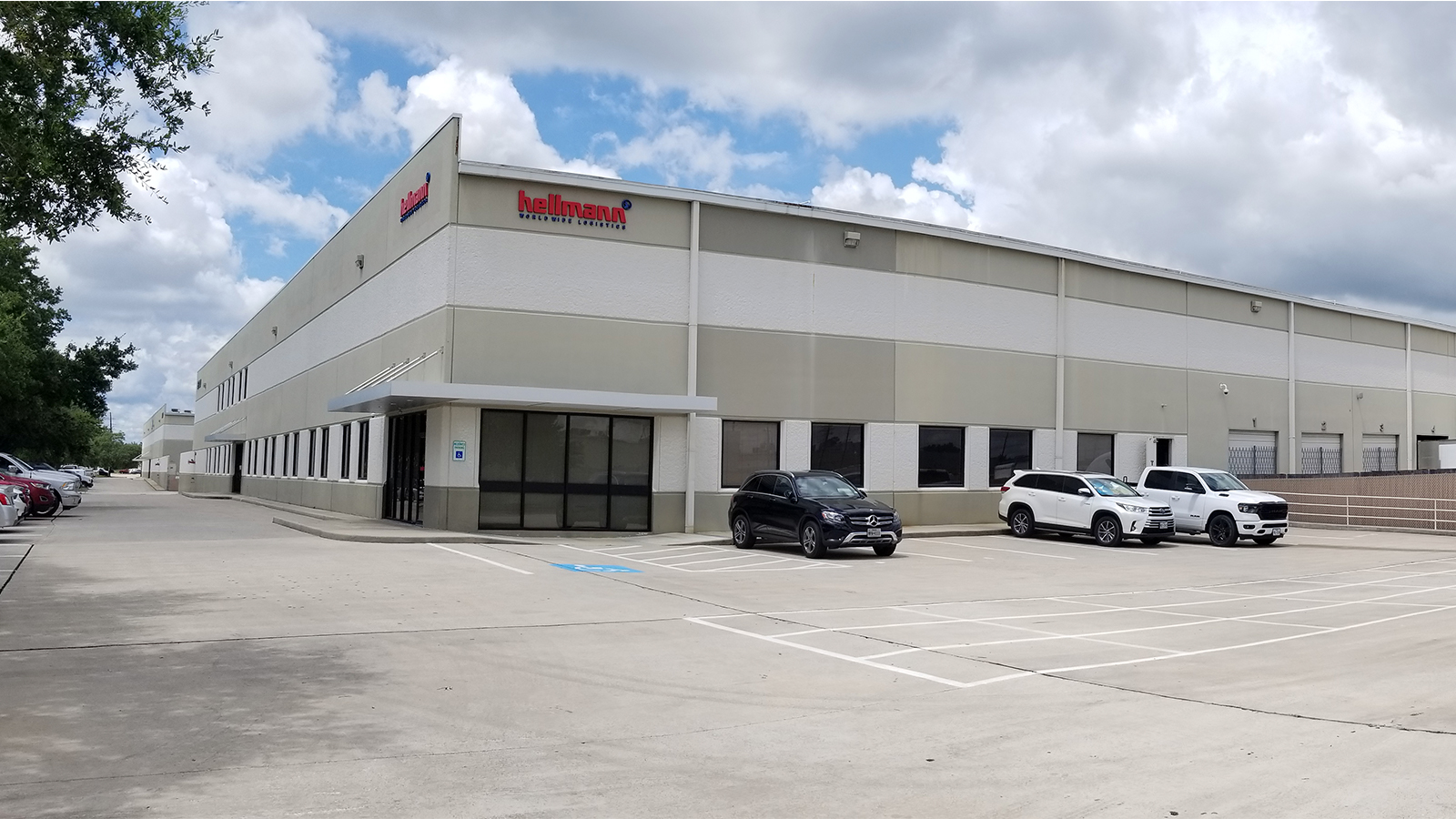 4q2021_Newsletter_new_office_Houston_1600x900