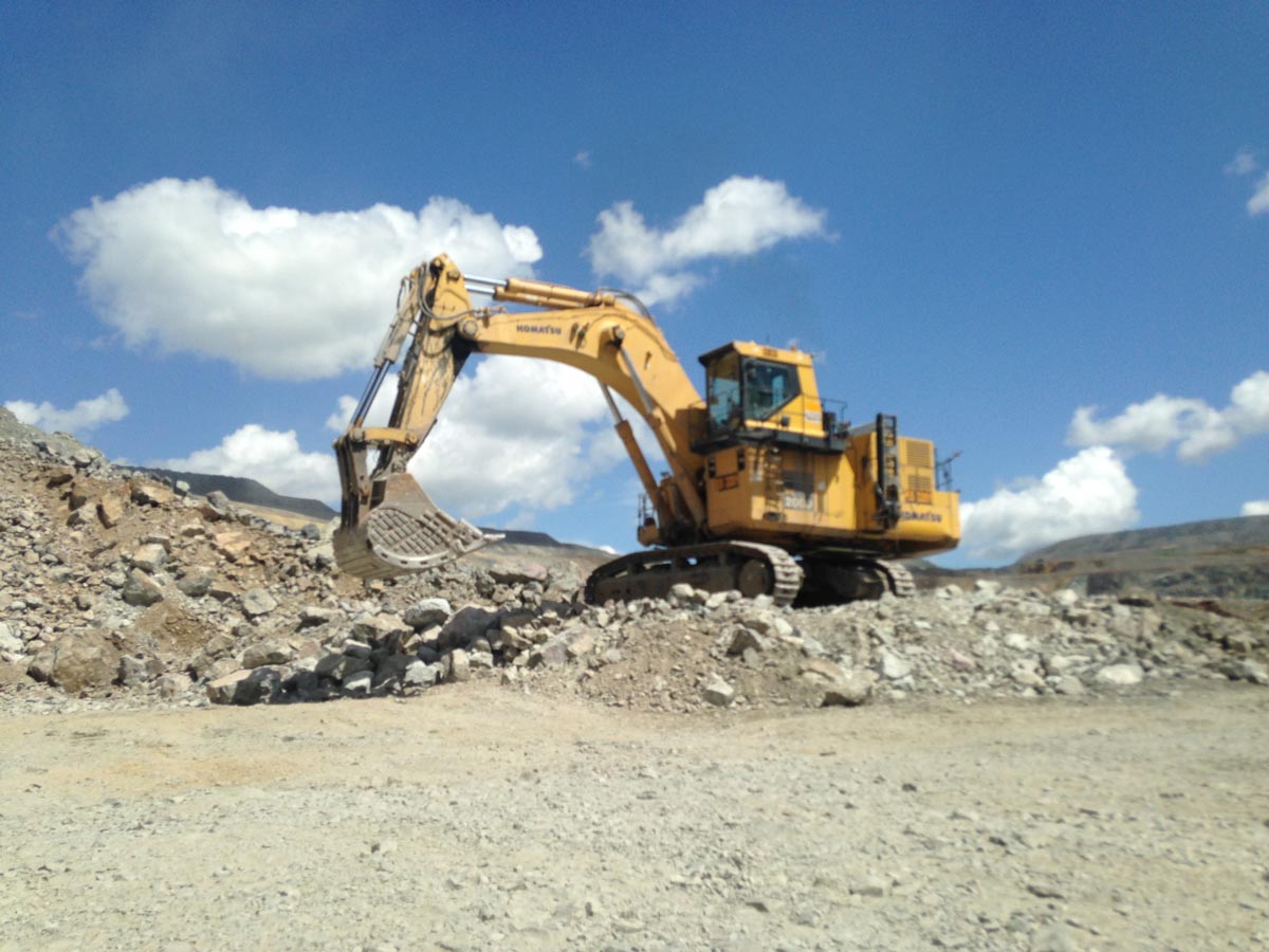 2015_MA240EX_1MA240WC_4MX120C380_4MXB90X626_Brasil image