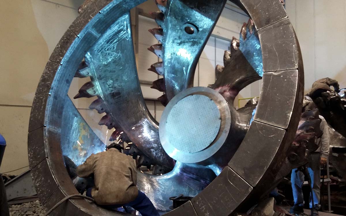 Dred_STEP4_Tilting_holes_machining