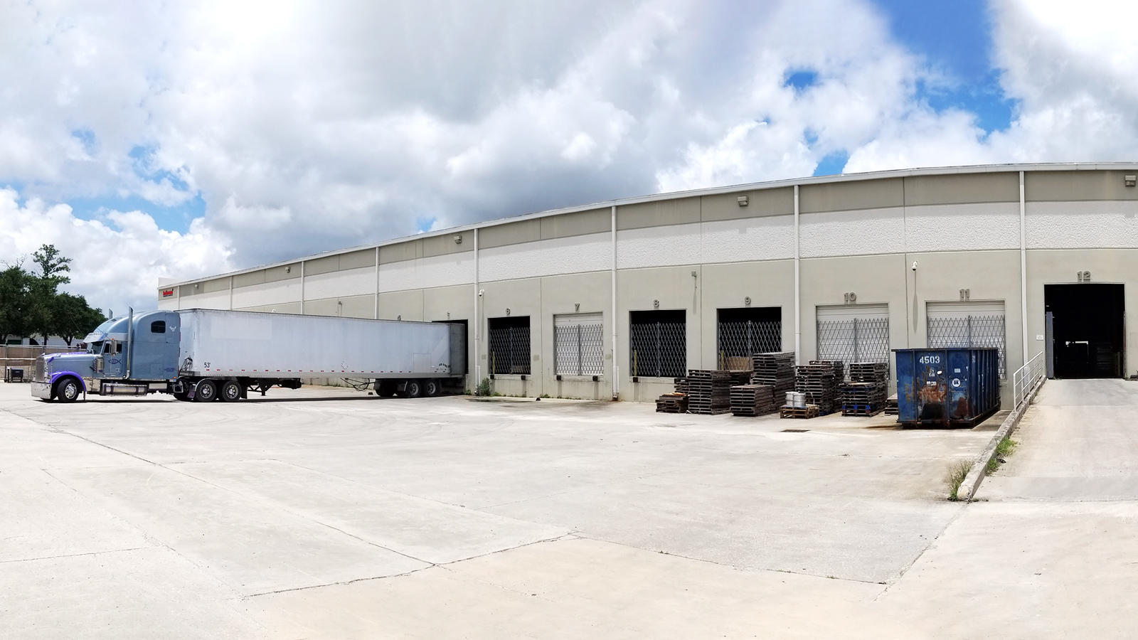 hero_new_warehouse_mtg_mobile_1600x900_2